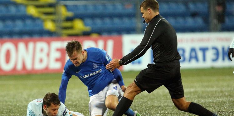 Точилин в перерыве нецензурно выражался, Давыдов готов был лечь под капельницу