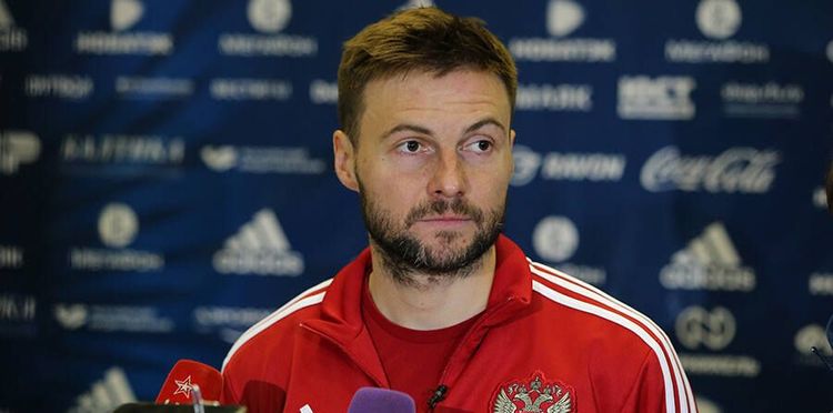 Владимир Гранат: Играя от обороны, три мяча Испании не забьешь