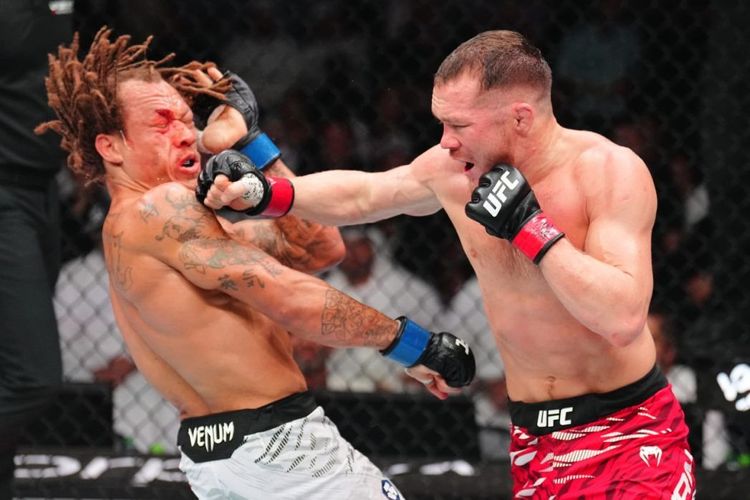 Петр Ян стал претендентом на титул. Шара реабилитировался. Итоги UFC в Абу-Даби для россиян