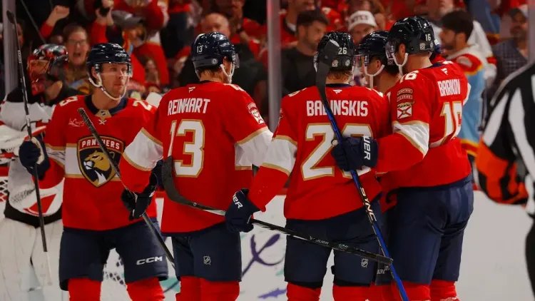 «Флорида» без Бобровского со счетом 8:1 разгромила «Детройт» в последнем матче регулярки НХЛ