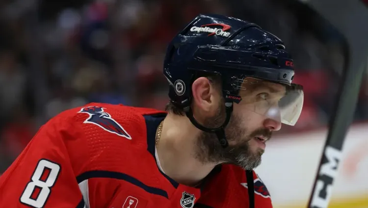 Овечкин вышел на чистое 20-е место в истории НХЛ по сыгранным матчам