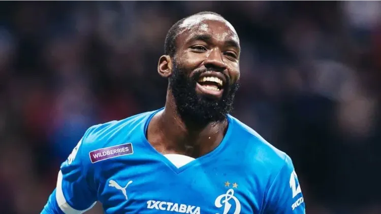 Нападающий «Динамо» Нгамале – о Карпине: Он ни с кем не общался