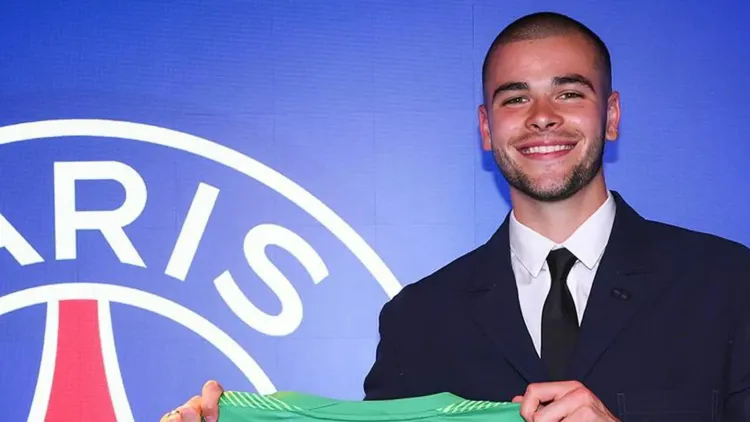 Конкурента Сафонова в «ПСЖ» Шевалье подвергли оскорблениям за лайк в соцсетях