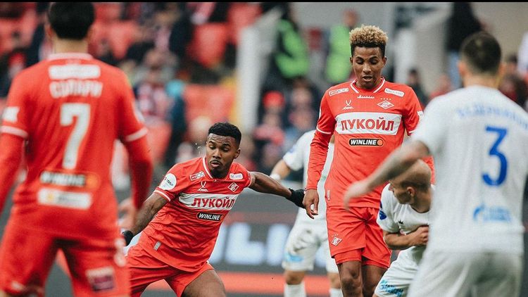 Ташуев об игре «Спартака»: Такое ощущение, что в тарелку наливают сразу два супа