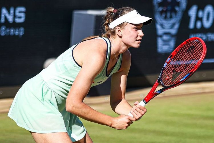 Рыбакина выиграла турнир WTA-500 в Штутгарте