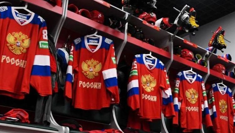 Агент Бабаев о решении совета IIHF: Еще год сборную России будут держать на этом поводке