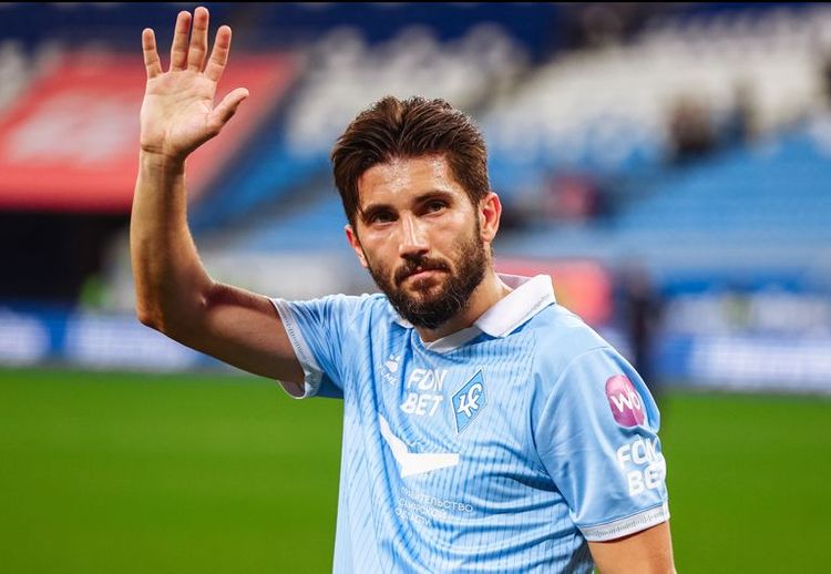 Агент Сутормина подтвердил, что «Крылья Советов» не разорвут контракт с игроком
