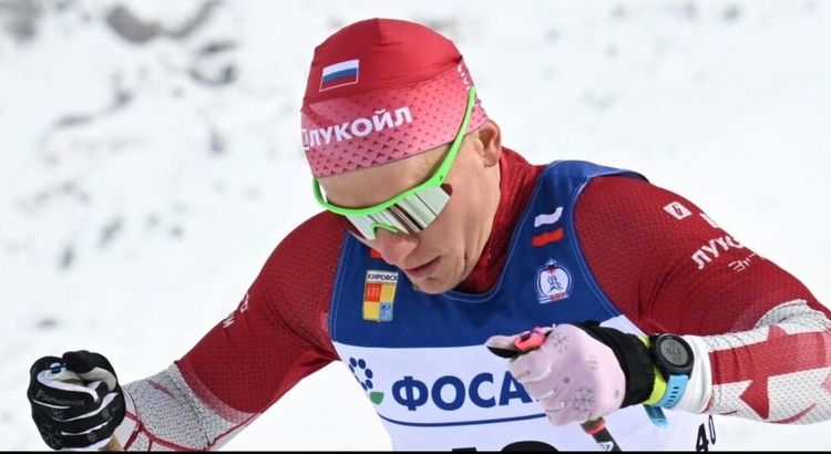 Большунов выиграл масс-старт в финале Кубка России