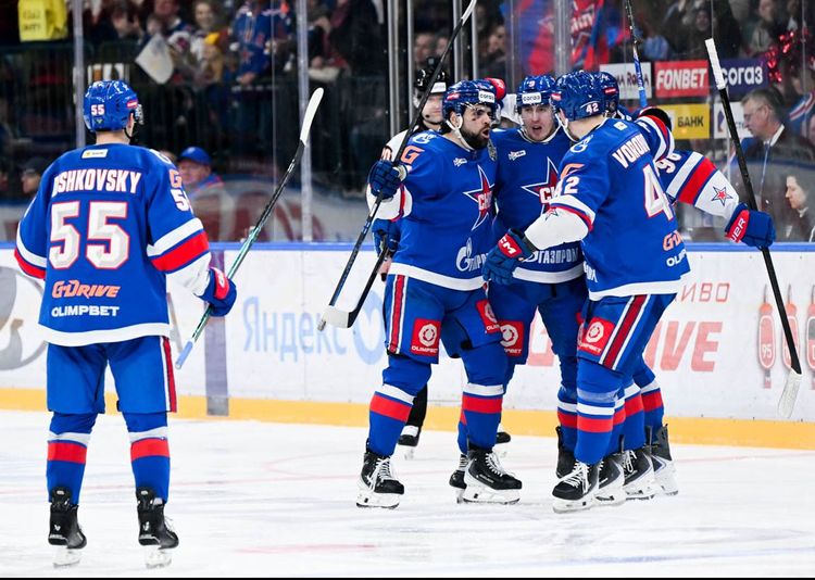 Защитник СКА Филлипс рассказал, чему можно научиться у ЦСКА