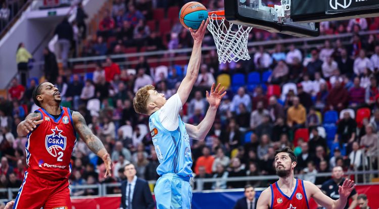 ЦСКА победил «Зенит» в матче 1/2 финала «Финала четырех» WINLINE Basket Cup