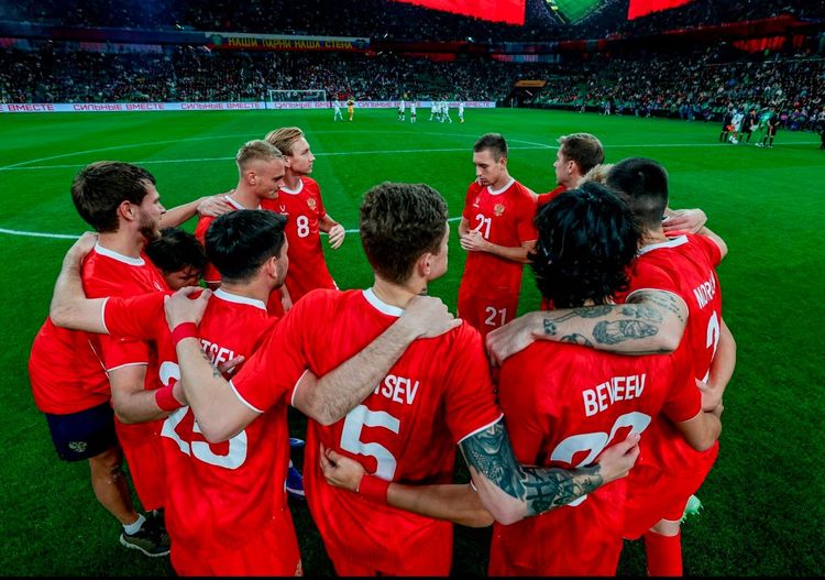 Обляков не согласился с вратарем Мали, который считает, что пенальти не было