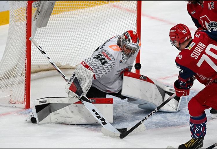 «Авангард» обыграл «Локомотив» в первом полуфинальном матче Кубка Гагарина