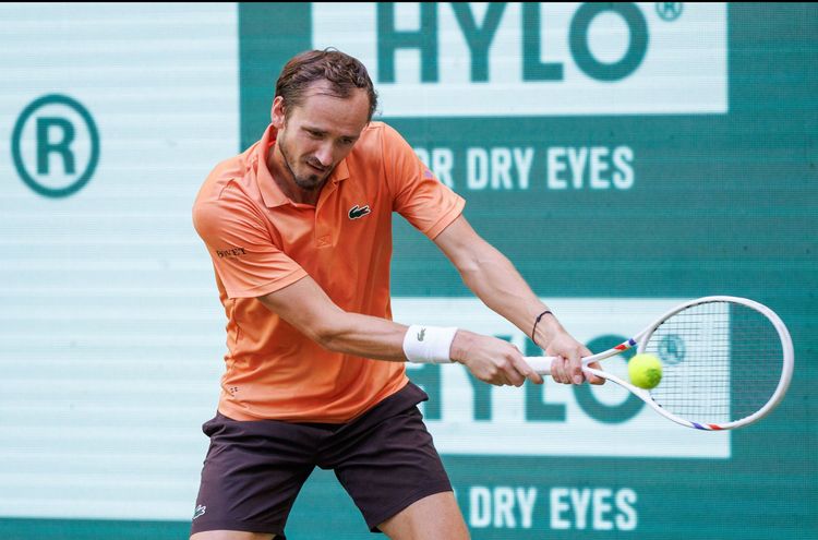 Медведев остался на пятом месте в рейтинге ATP