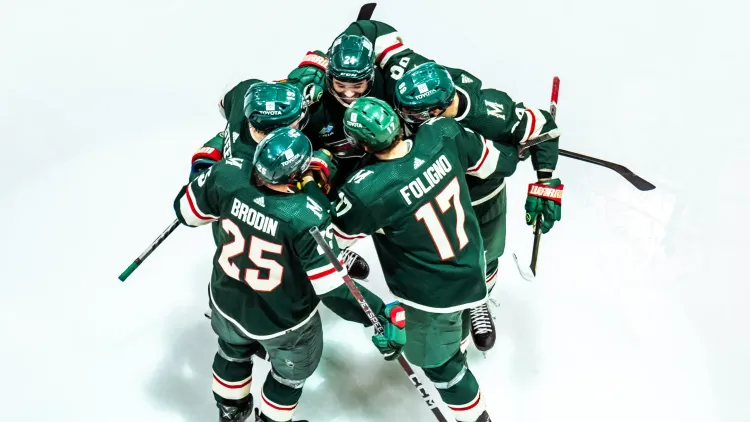 Капризов поучаствовал в разгроме «Питтсбурга», оформив гол и ассист в матче НХЛ