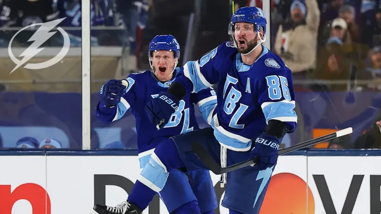 Кучеров сократил отрыв до Макдэвида в гонке бомбардиров НХЛ