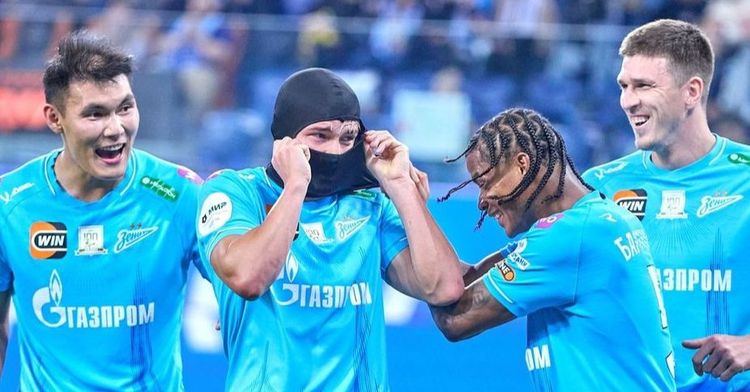 Данни пожелал «Зениту» чемпионства в 2026 году