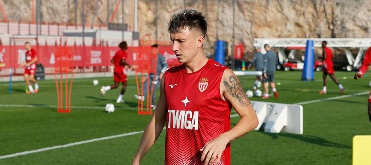 «Монако» обыграл «Ренн». Головин отдал результативную передачу