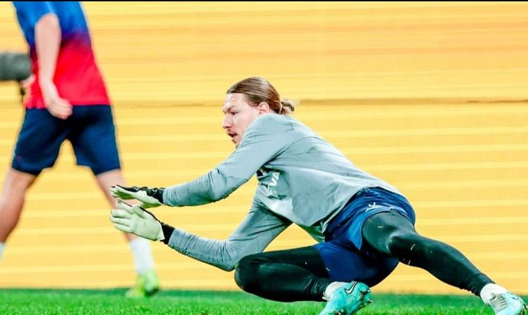 Гаджиев оценил игру Сафонова в матче против Перу