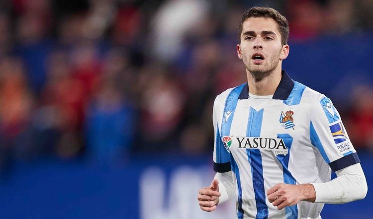 Андреасян считает, что Захарян все ещё может взойти