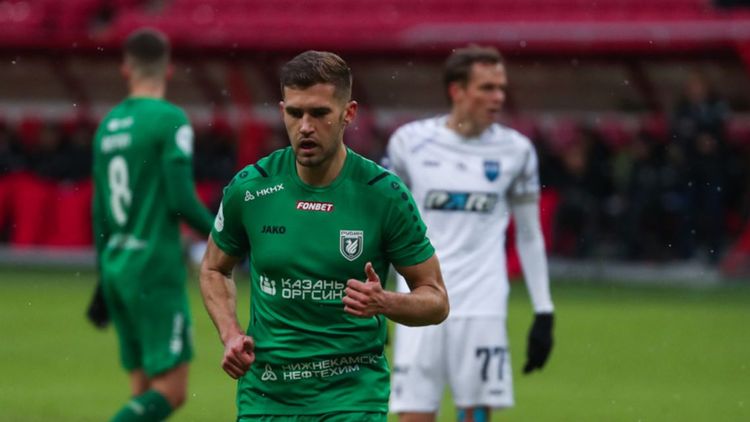 «Рубин» готов бесплатно избавиться от экс-полузащитника «Спартака»