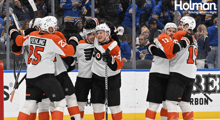 Гол Мичкова помог «Филадельфии» обыграть «Нэшвиллу» в НХЛ