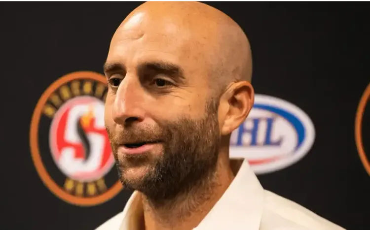 Тренер «Шанхая» Лав, работающий в КХЛ 8 дней, приглашен на Матч звезд