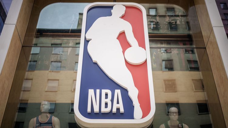 Награды НБА: американцы не претендуют на звание MVP, Дёмин не станет новичком года