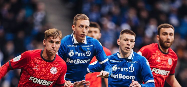 «Динамо» уступило «Акрону» в матче 15 тура РПЛ