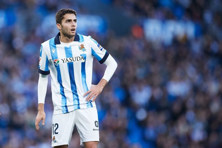 В «Реал Сосьедад» исключили уход Захаряна зимой