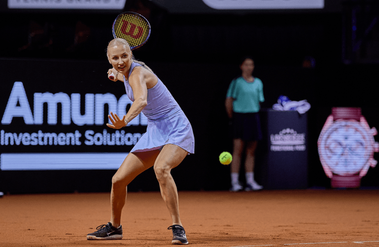 Экс-российская теннисистка вышла в полуфинал турнира в Мадриде