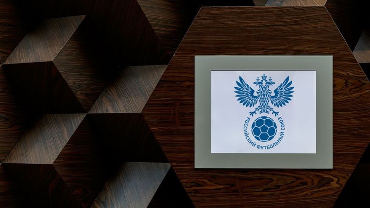 РФС будет снимать у клубов очки за долги по трансферам с 2026 года