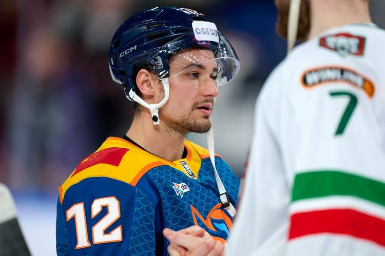 Нападающий «Шанхая» Лабанк – об уровне КХЛ: Здесь меньше физической подготовки