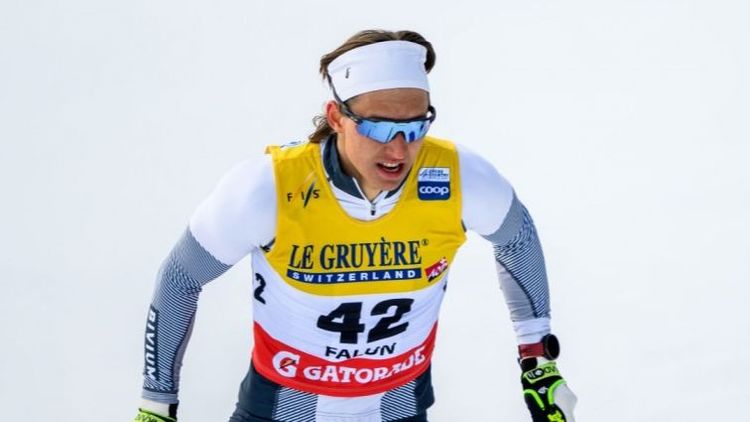 Коростелев не смог попасть в тройку в скиалоне на Кубке мира в Фалуне