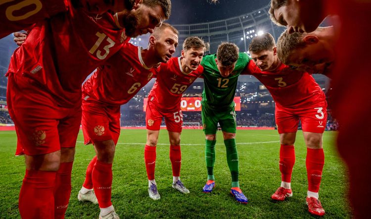 Сборная Перу проведет восемь часов в аэропорту Стамбула, чтобы вылететь в Россию на товарищеский матч