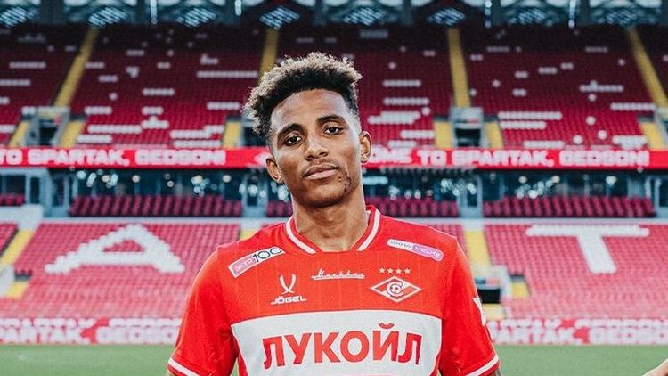 Тренер сборной России не понимает, зачем «Спартаку» нужен Жедсон
