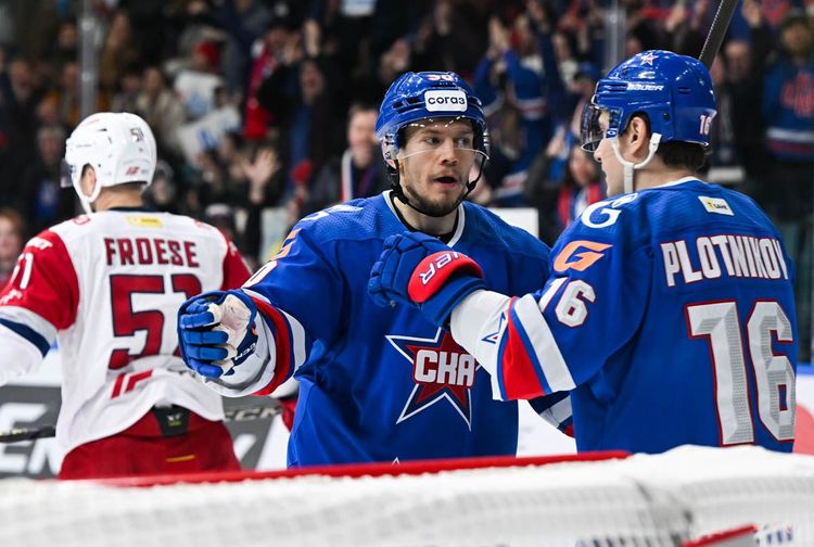 «Нам нужно просто начать с одной победы». Интервью с нападающим СКА Валентином Зыковым