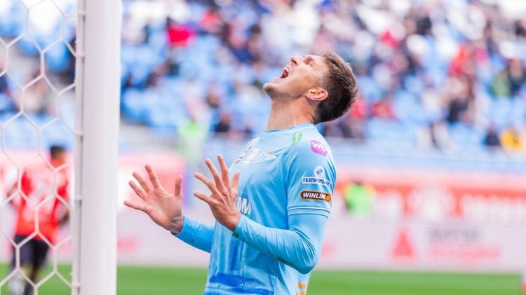 Угаров: Соболев прожирает деньги и не помогает «Зениту»