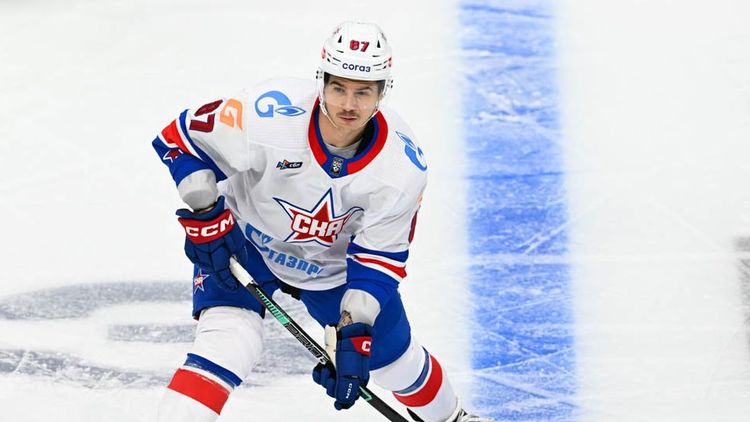 Голдобин снова попал в опалу Ларионова. Почему бывший спартаковец не играет в СКА