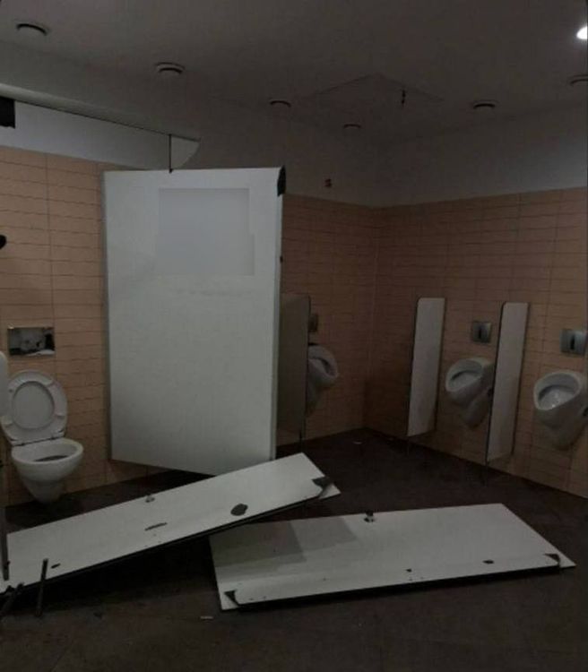 туалет динамо спартак.jpg