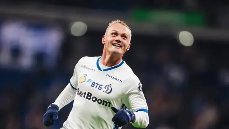 «Тюкавин – самый сильный русский форвард». Тарханов – о лидере «Динамо»