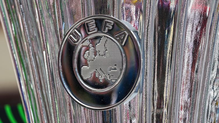 УЕФА может подать в суд на ФИФА и Инфантино после скандала с продажей прав на ЧМ