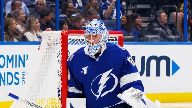 «Тампа» без Василевского проиграла «Торонто» в НХЛ. Кучеров без очков