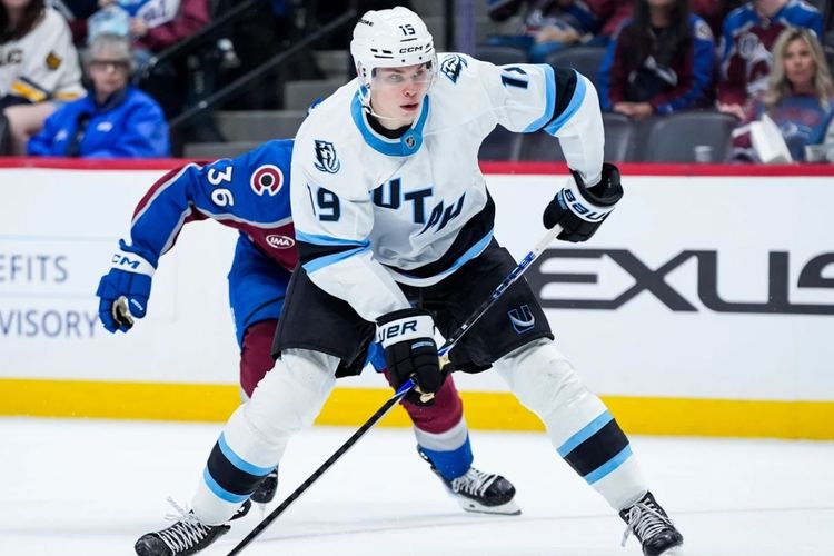 Бут забросил дебютную шайбу в НХЛ