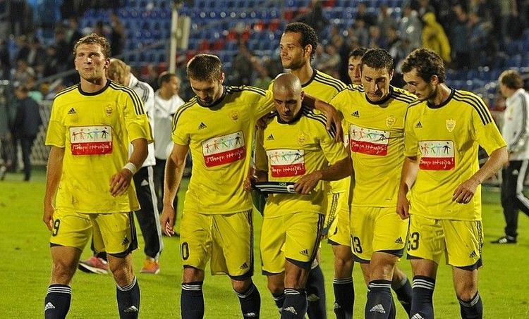 Банан для Карлоса и шутка Джикии. Громкие расистские скандалы в российском футболе