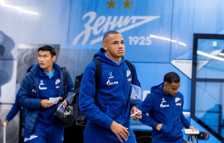 Джон Джон учит русский язык