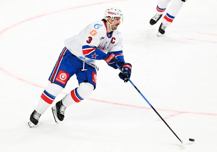 Очередной скандал? У СКА в матче с «Локомотивом» два хоккеиста играли с капитанской нашивкой