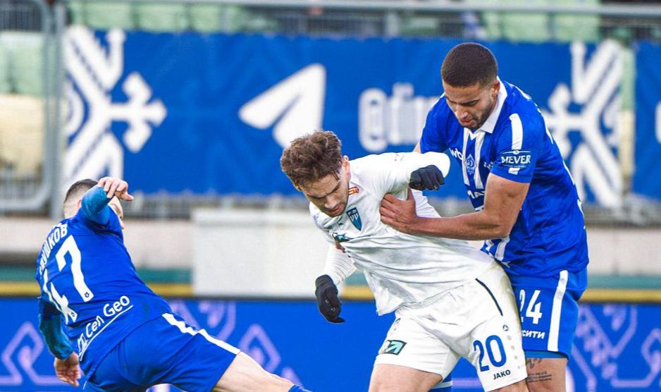 «Он создал крепкую команду не из суперигроков». Дмитрий Сенников — о работе Биджиева