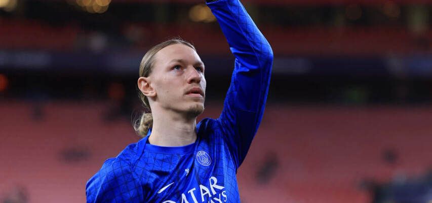 «ПСЖ» обыграл «Мец» в матче Лиги 1, Сафонов пропустил первые голы в текущем сезоне