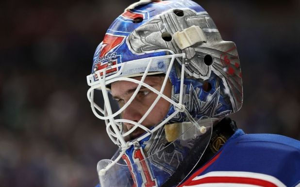 «Рейнджерс» повторили клубный антирекорд НХЛ 71-летней давности