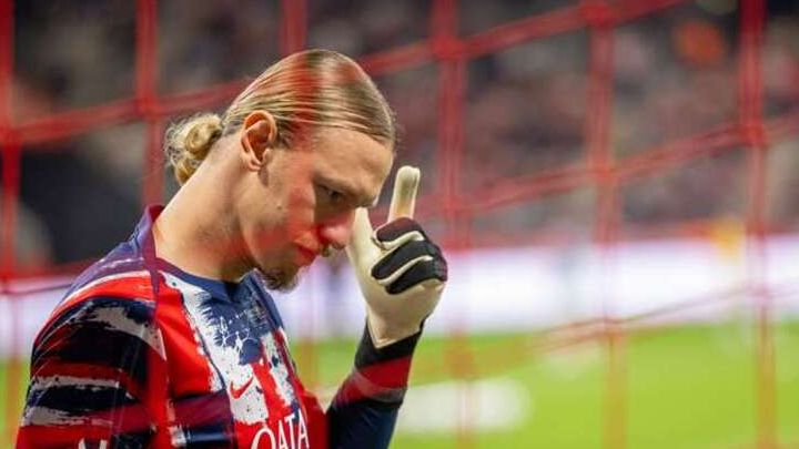 Экс-менеджер «Зенита»: Будущее Сафонова на скамейке «ПСЖ». Там нет места для него